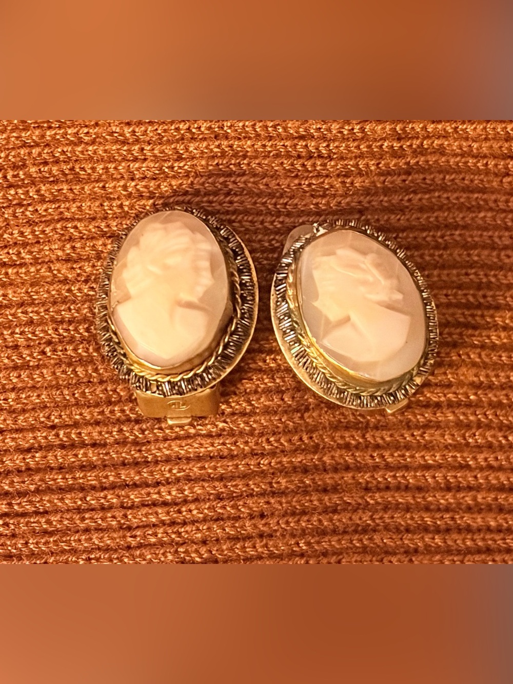 * Antique Vintage Cameo Profile Clip On Earrings GM Gorham Manufacturing *